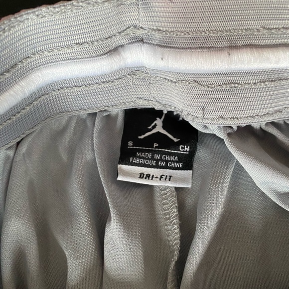 Like new mens Jordan shorts size Small - Picture 5 of 7